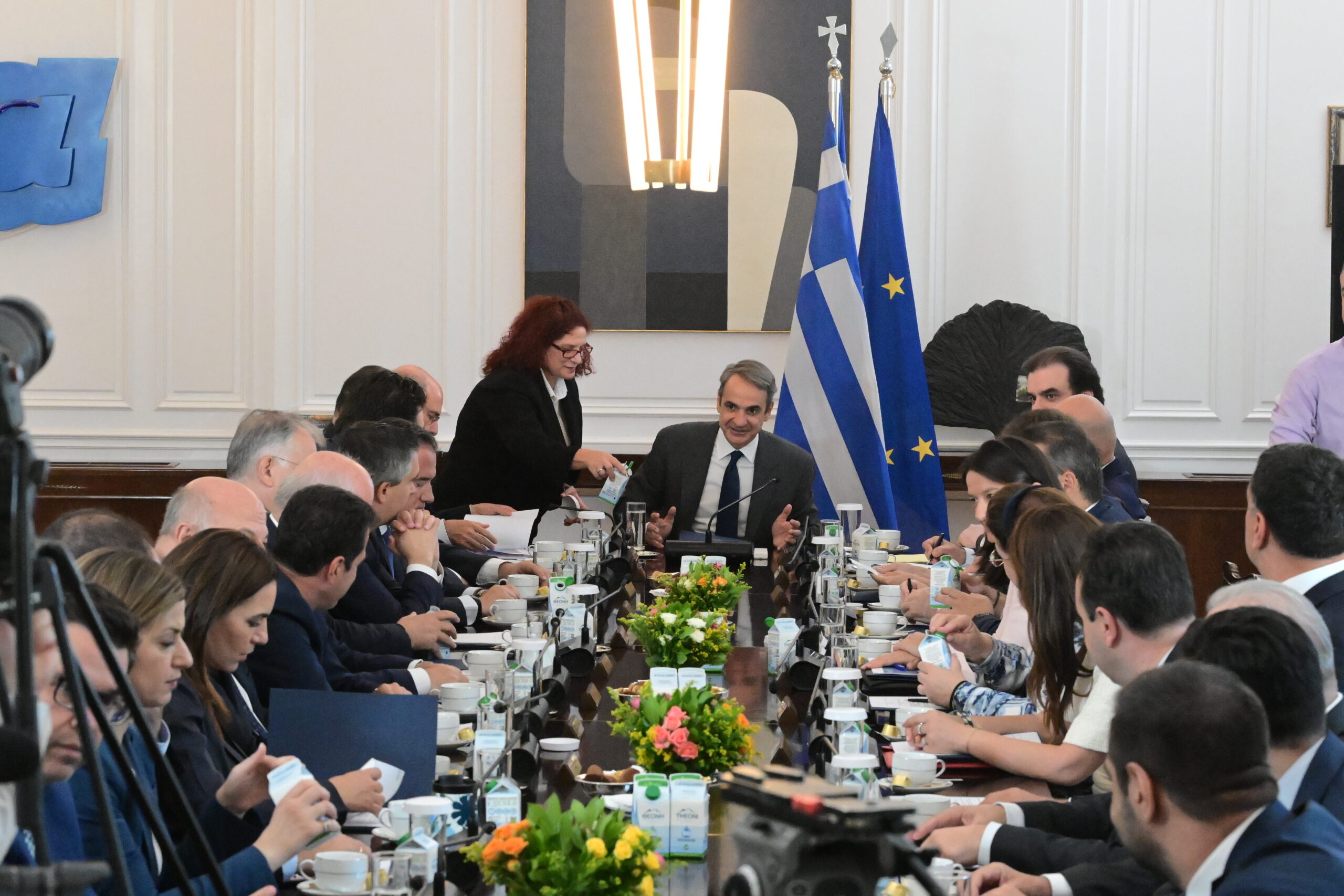 Μετά το «αποτύχαμε» για ΟΠΕΚΕΠΕ, η κυβέρνηση συστήνει ομάδα με οικονομική αστυνομία και ΑΑΔΕ