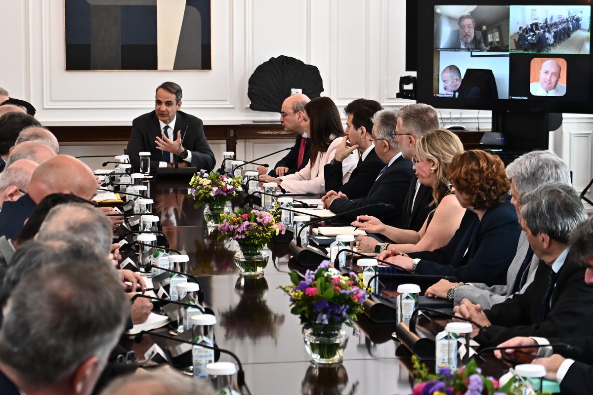 Μητσοτάκης: Έκπτωτοι οι πρυτάνεις που δεν ανταποκρίνονται στις υποχρεώσεις τους