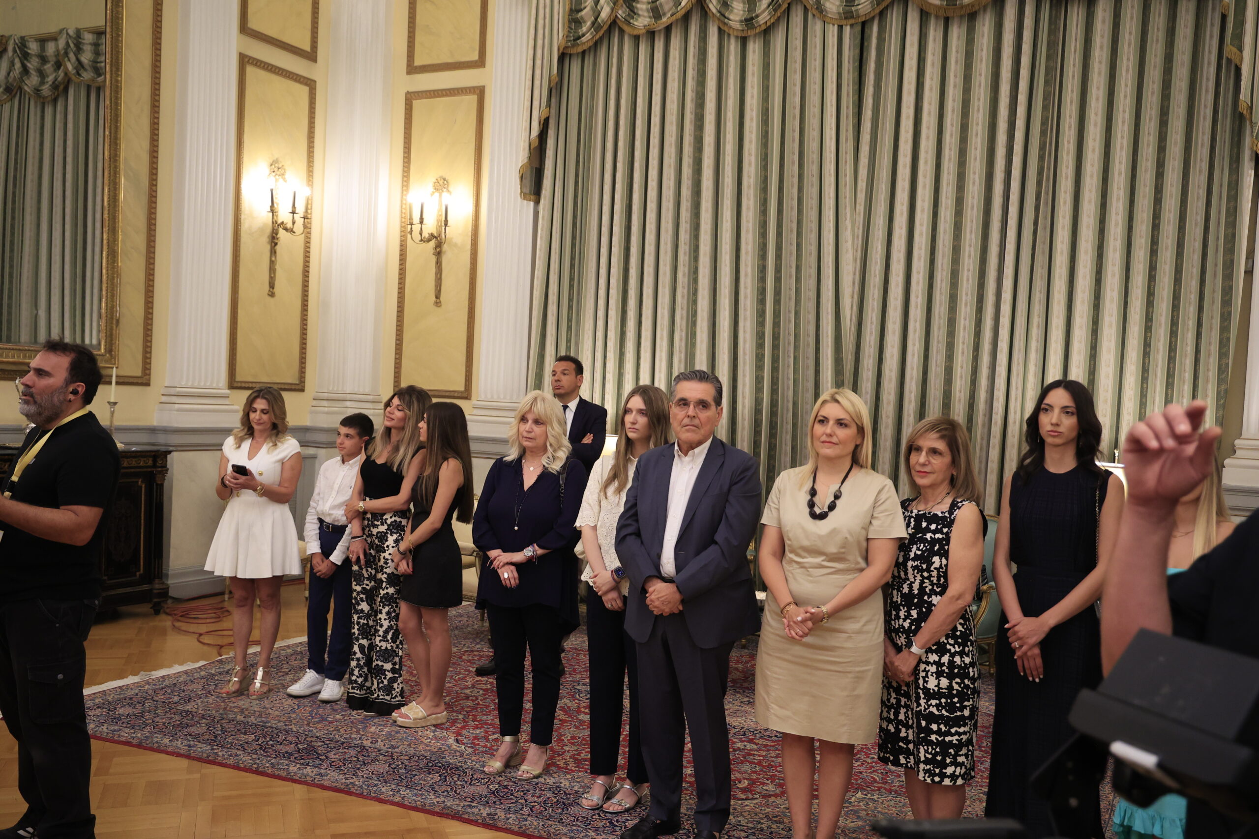 Ορκίστηκαν τα νέα μέλη της κυβέρνησης υπό τη σκιά του σκανδάλου του ΟΠΕΚΕΠΕ (ΦΩΤΟ,VIDEO)
