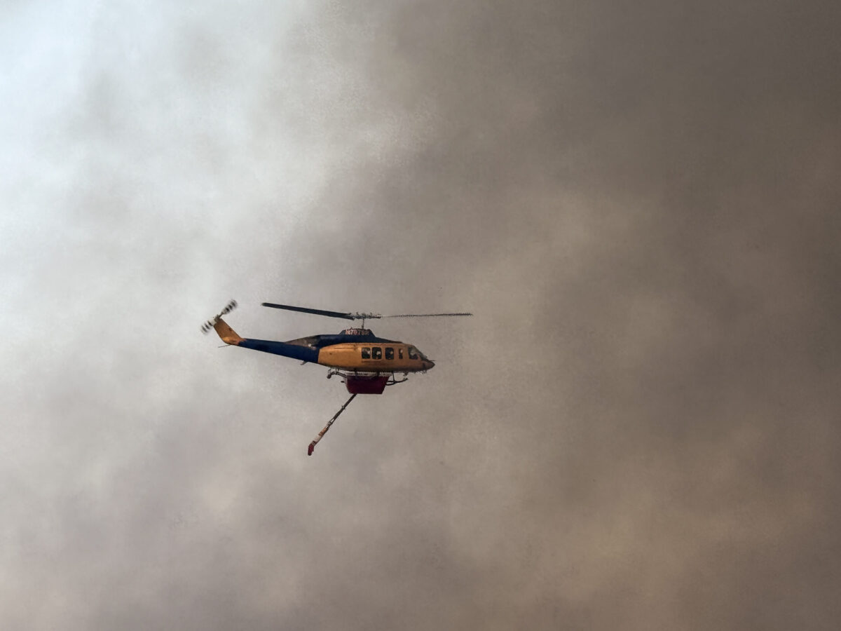 Φωτιά στην Λάρισα – Στη μάχη 4 εναέρια