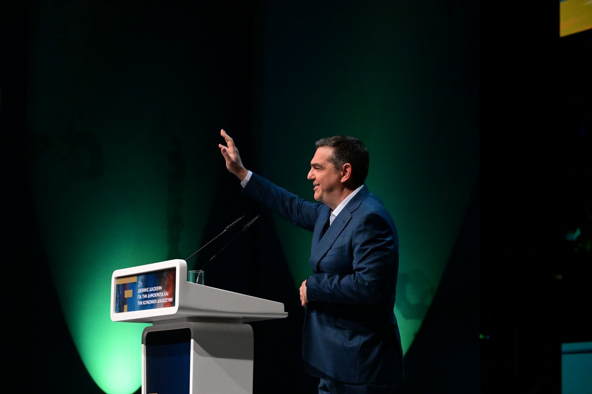 Αλέξης Τσίπρας: Μια παραίτηση – ιδρυτική διακήρυξη του νέου κόμματος