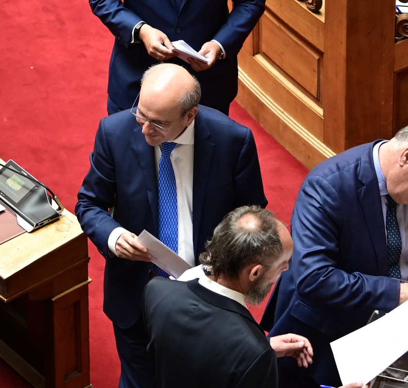 Χατζηδάκης: Τέλος στη συνωμοσιολογία, ήρθε η ώρα της δικαιοσύνης για τα Τέμπη (VIDEO)