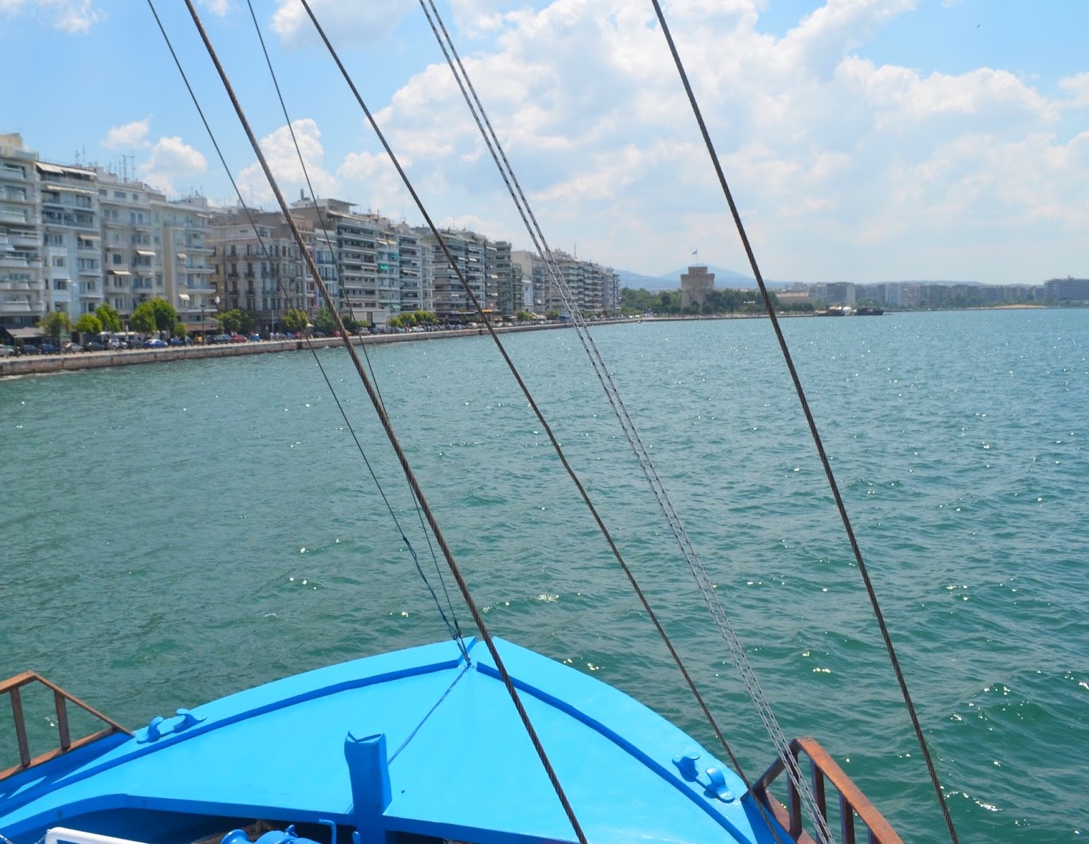 Η Θεσσαλονίκη -και σε αυτό τον τομέα- πληρώνει το κόστος της… απόστασης