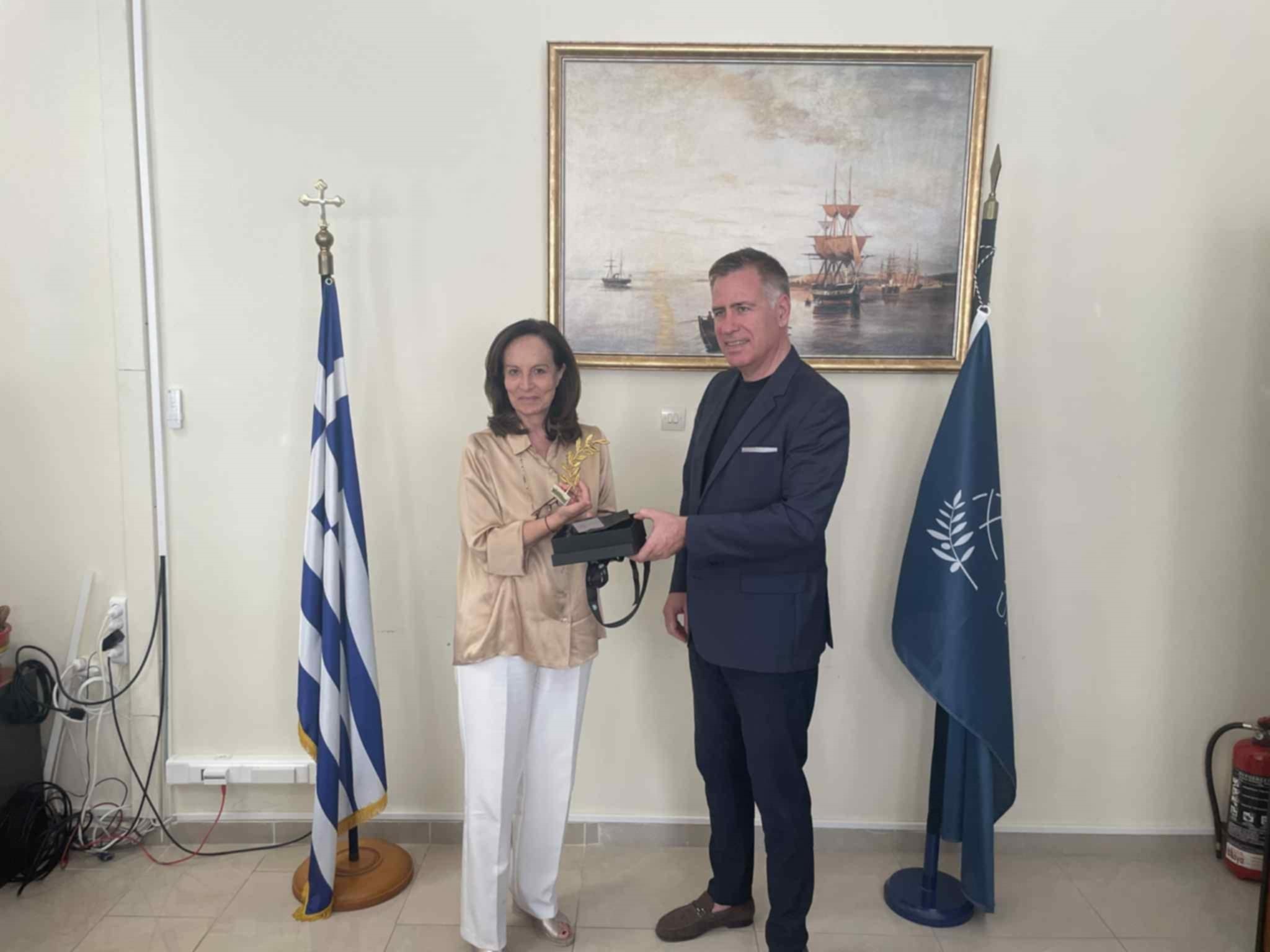 Συνάντηση Πρύτανη του ΔΙΠΑΕ με την Άννα Διαμαντοπούλου