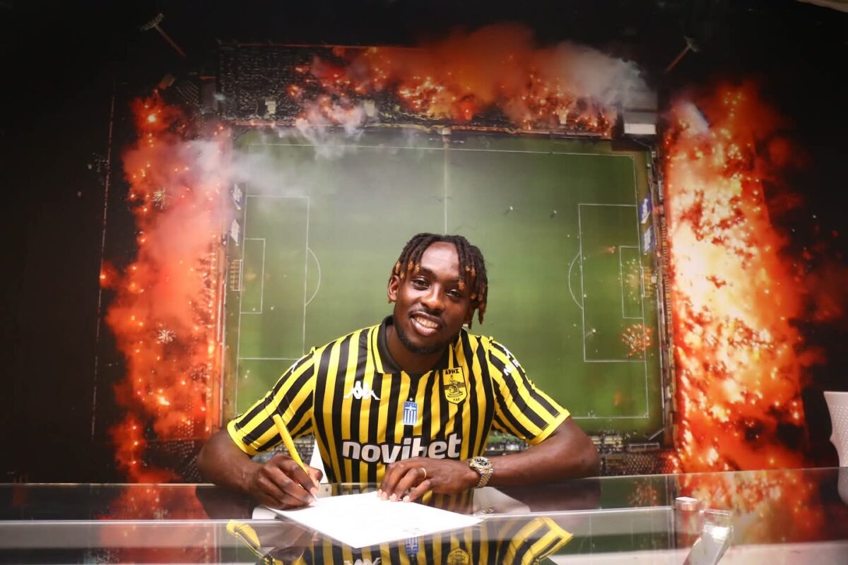 Παίκτης του Άρη και ο Καντεβέρε