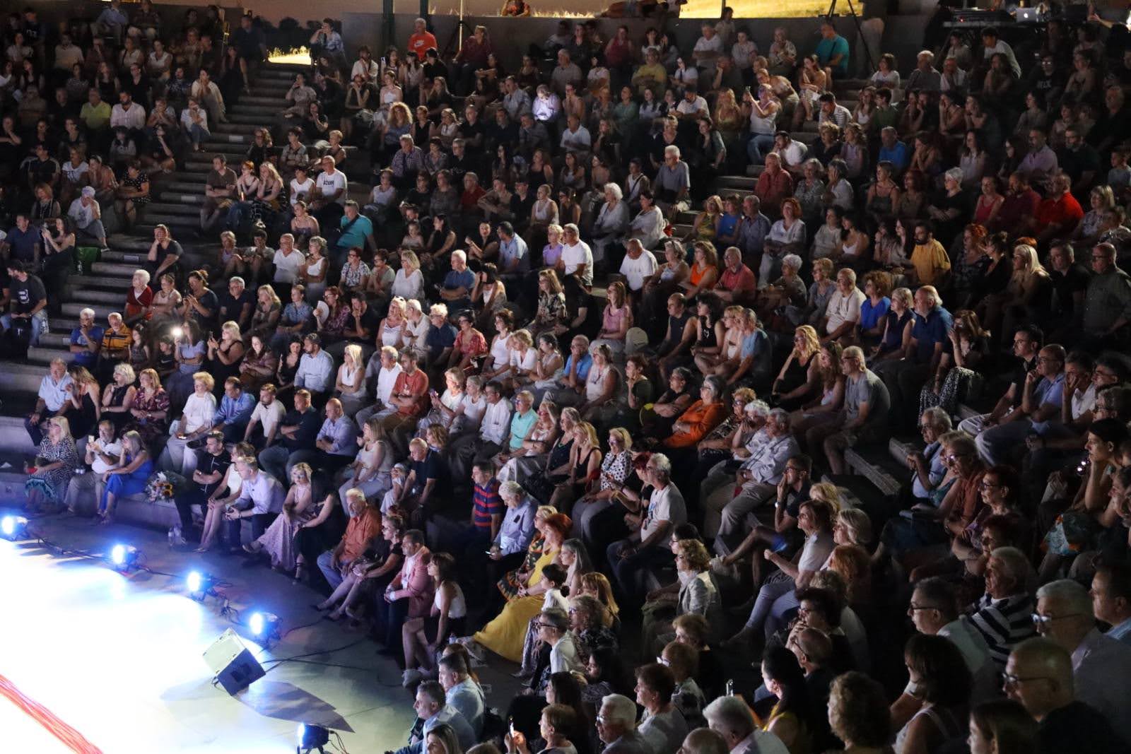 Με επιτυχία έπεσε η αυλαία του 1ου Πανελλήνιου Φεστιβάλ Ερασιτεχνικού Θεάτρου Αρχαίου Δράματος