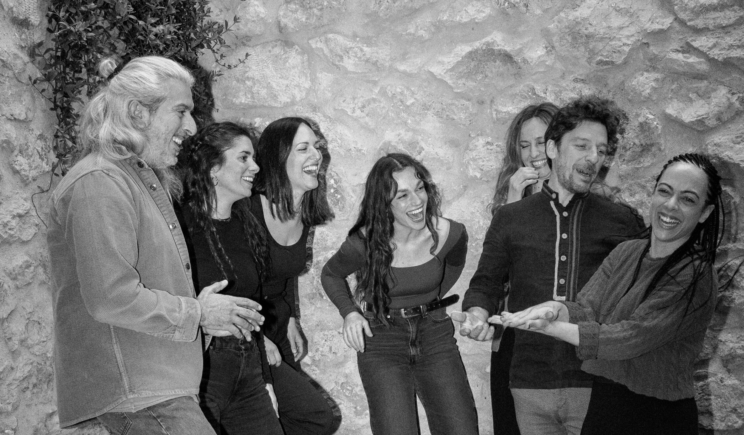 «Σώματα και Αφηγήματα»: Bodyterranean & Γιάννης Χαρούλης – Μουσική χωρίς όργανα