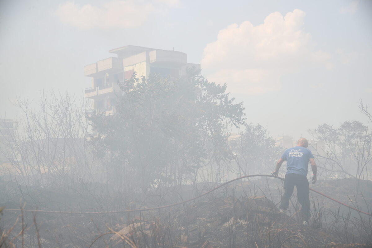 Φωτιά στα Λαγυνά – Άμεση επέμβαση της Πυροσβεστικής