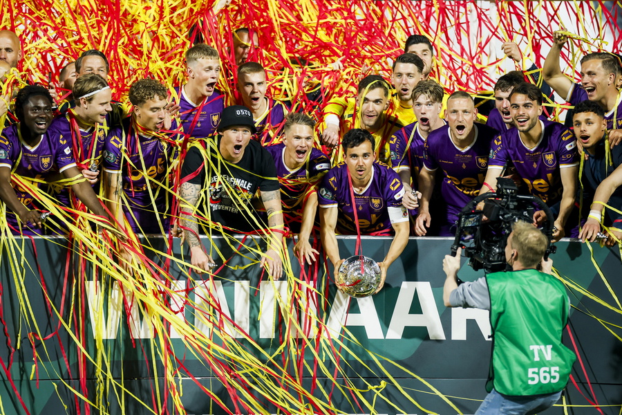 Go Ahead Eagles: Μία ομάδα από τα… παλιά που «ξανά μεγαλώνει» (ΦΩΤΟ+VIDEO)