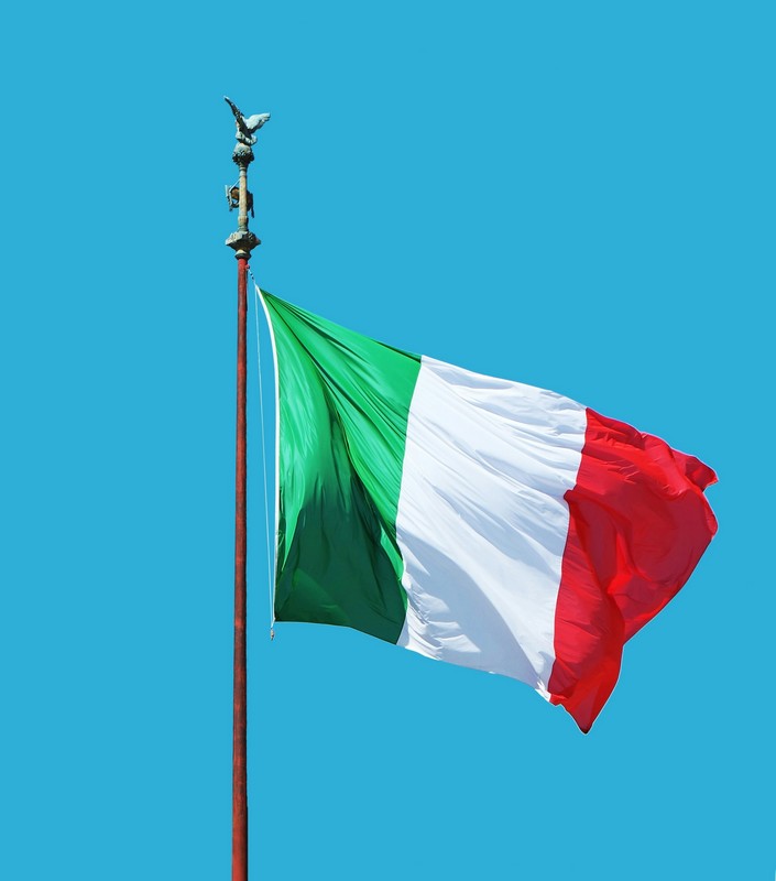 Η διπλή γλώσσα της Ρώμης: Όχι σε νέα όπλα, ναι στα παλιά συμβόλαια