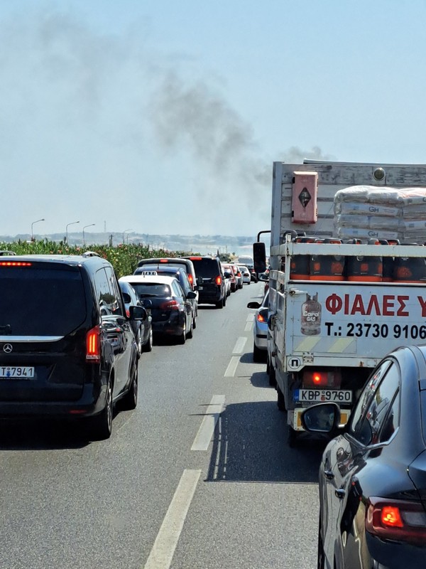 Χαλκιδική: Φωτιά στο Λάκκωμα – Αποχώρησε το ελικόπτερο – Άνοιξε η Μουδανιών