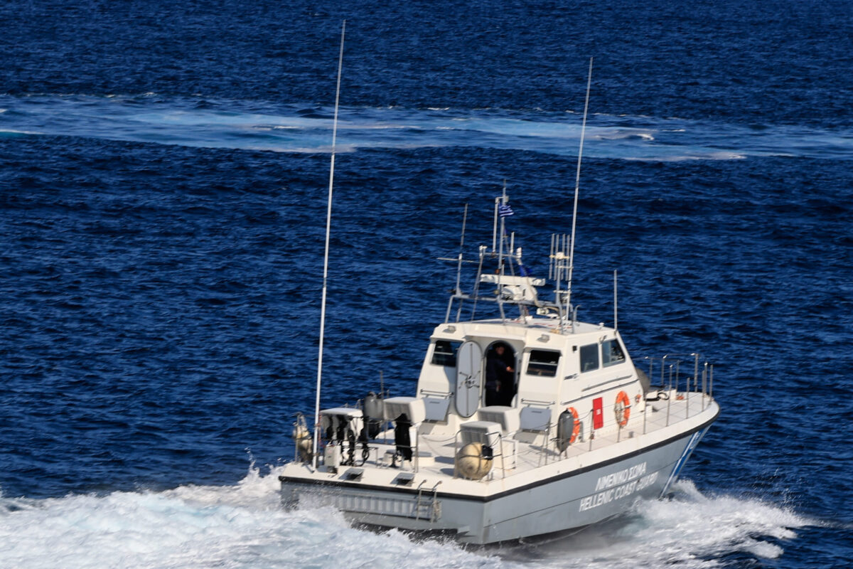 Εντοπίστηκαν 142 μετανάστες και συνελήφθησαν 3 διακινητές στην Ψέριμο