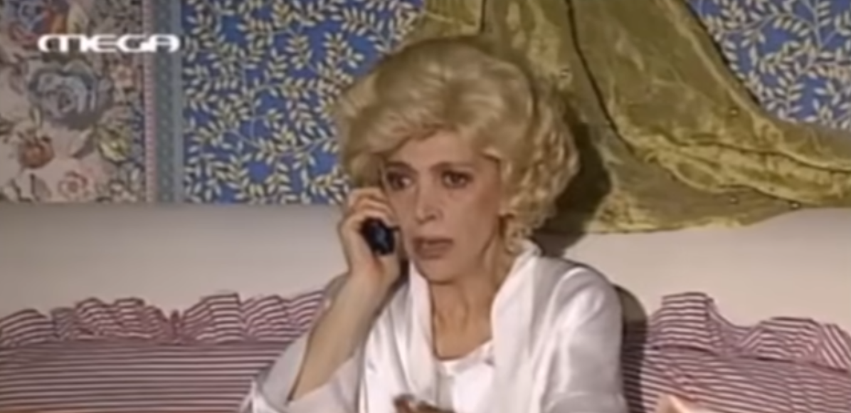 Ντένη Μαρκορά: Ένας από τους πιο εκκεντρικούς χαρακτήρες της ελληνικής τηλεόρασης (VIDEO)