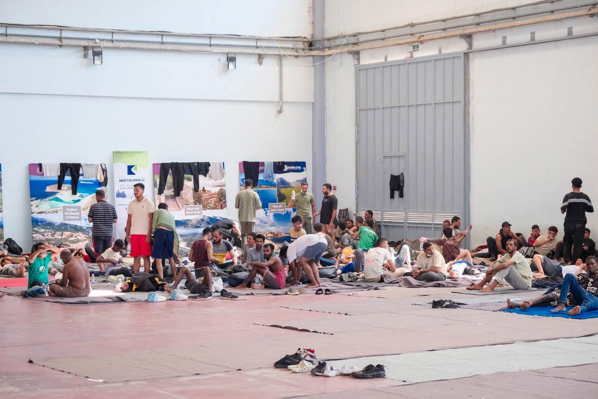 Στη Λιβύη ο Θ. Πλεύρης για το μεταναστευτικό – Πάνω από 2.000 μετανάστες έφτασαν στην Κρήτη σε 2 μέρες (VIDEO)