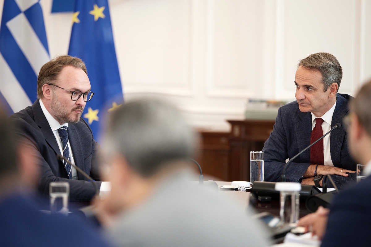 Στο Μαξίμου ο ευρωπαίος επίτροπος Dan Jørgensen – Συνάντηση με τον Πρωθυπουργό