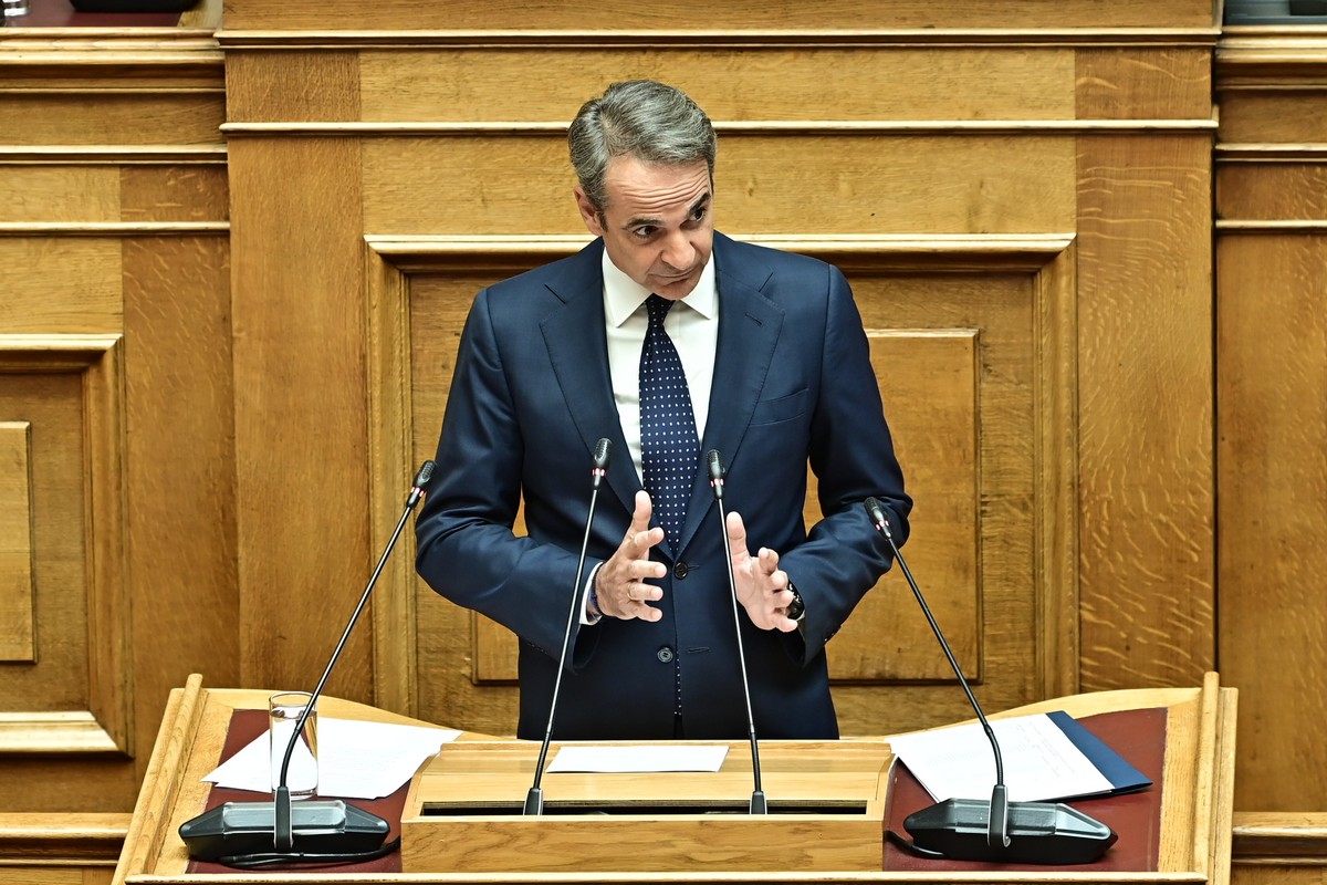 Μητσοτάκης σε Ανδρουλάκη: Παρουσιάζεστε ως κακέκτυπο του ΠΑΣΟΚ της δεκαετίας του ’80