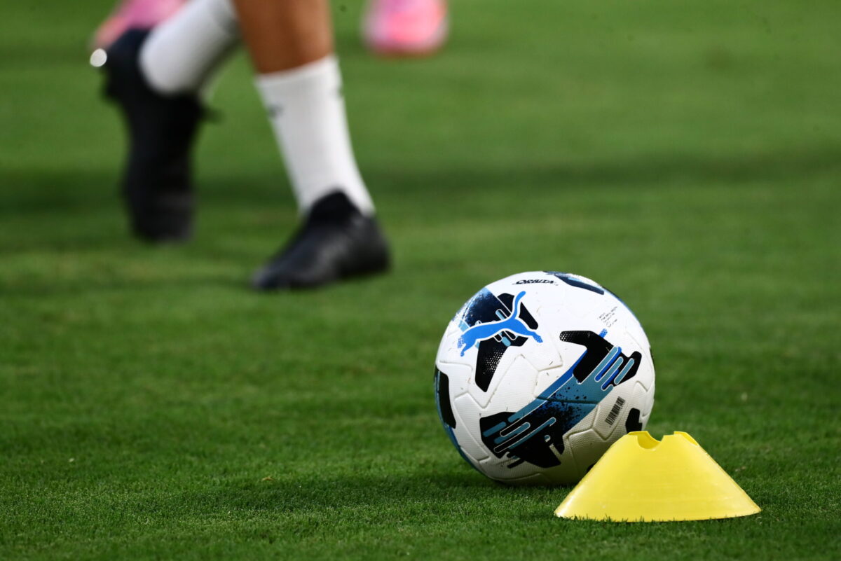 Κυριακή με ντέρμπι… παντού – Το ποδοσφαιρικό τηλεοπτικό πρόγραμμα της ημέρας