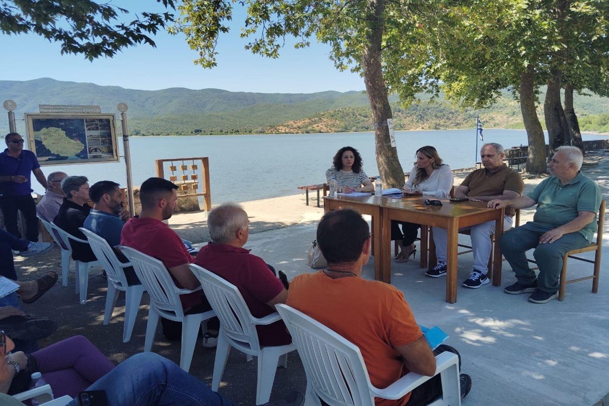 Στον δήμο Σιντίκης η Σώκου – Συναντήθηκε με θεσμικούς και παραγωγικούς φορείς