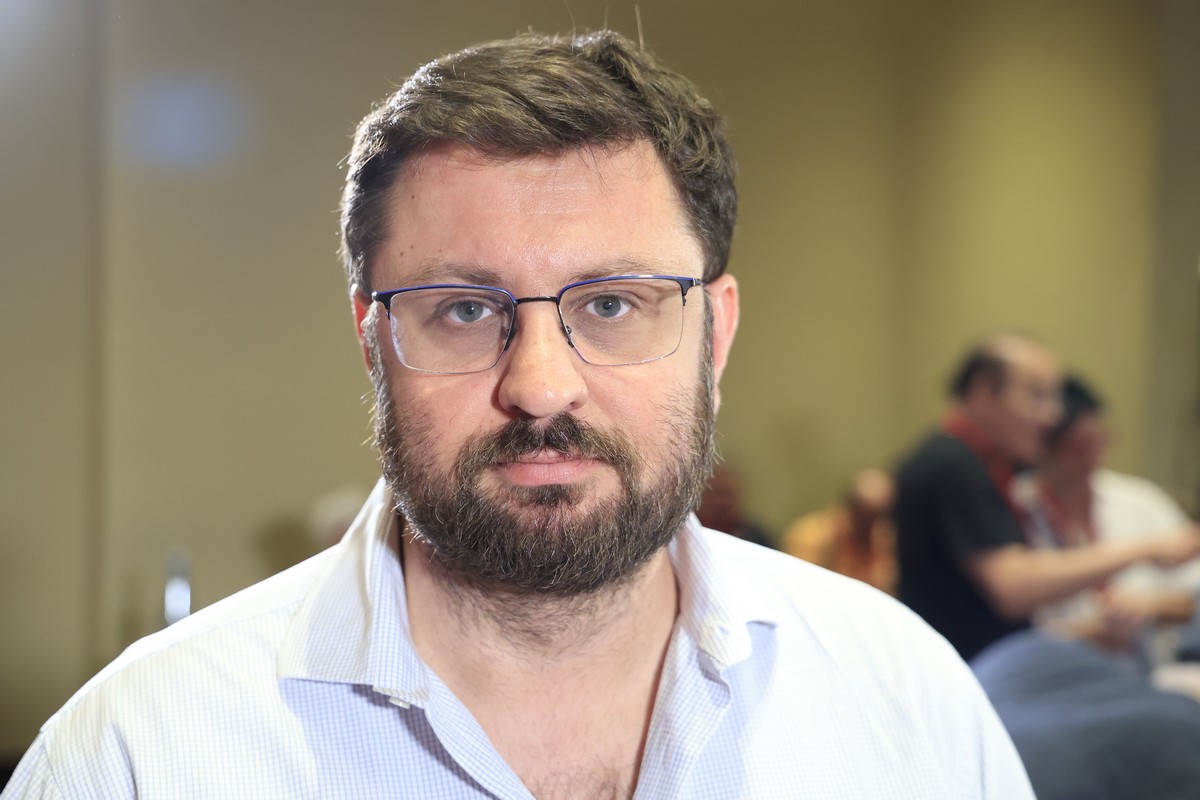 Ζαχαριάδης: «Απόλυτη μικροπρέπεια του κ. Μητσοτάκη οι μεθοδεύσεις για το μνημείο του Άγνωστου Στρατιώτη»