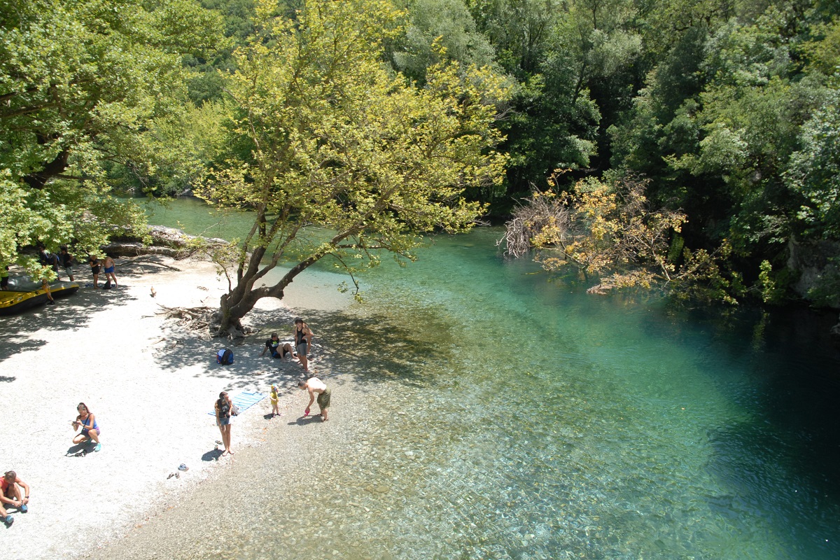 Ζαγοροχώρια:  6 + 1 λόγοι για καλοκαιρινή απόδραση (ΦΩΤΟ)