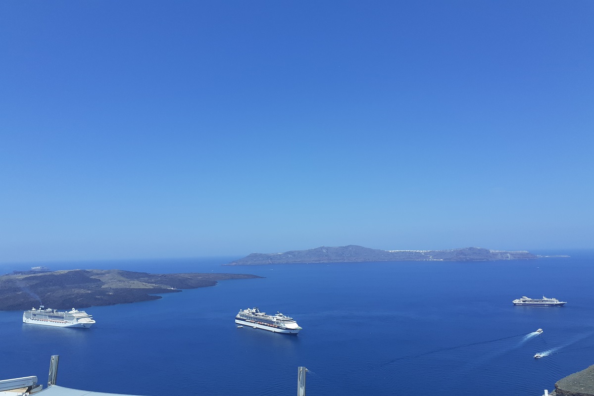 Τέλος κρουαζιέρας: Από σήμερα, 20 ευρώ ανά επιβάτη σε Μύκονο και Σαντορίνη – Πέντε ευρώ στα υπόλοιπα λιμάνια