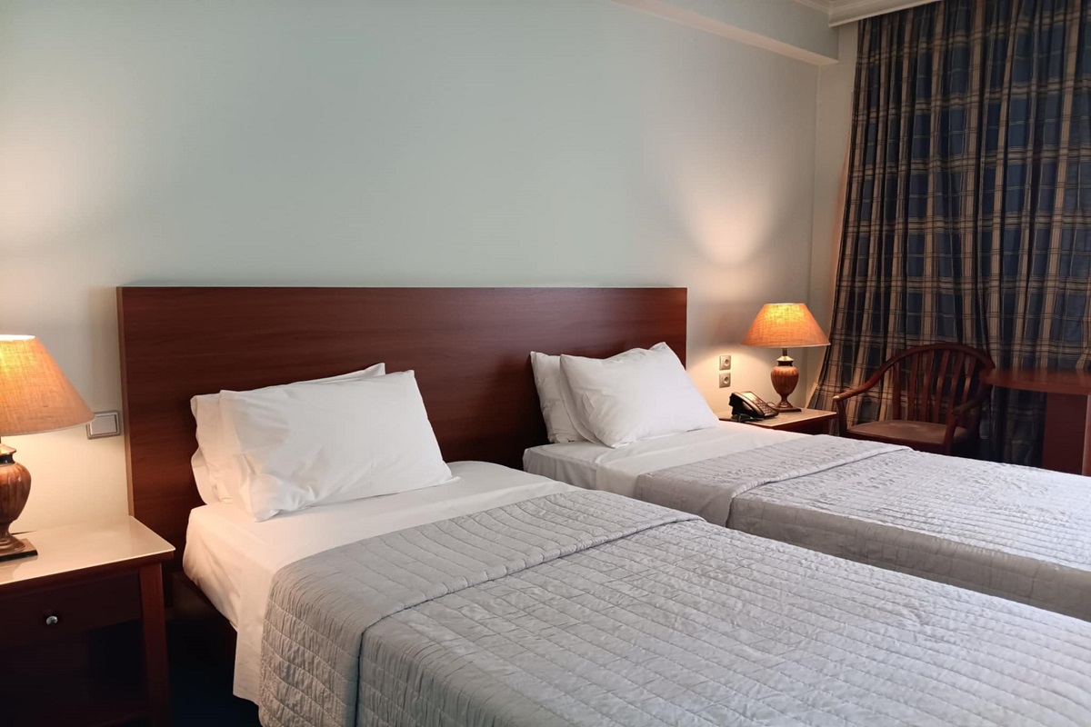 Αντιδράσεις 10.000 ξενοδοχείων στην Ευρώπη για τις ρήτρες ισοτιμίας από την Booking