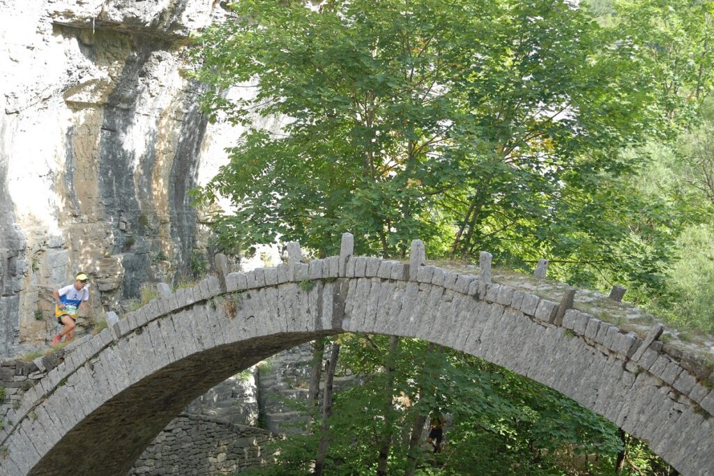 Ζαγοροχώρια:  6 + 1 λόγοι για καλοκαιρινή απόδραση (ΦΩΤΟ)