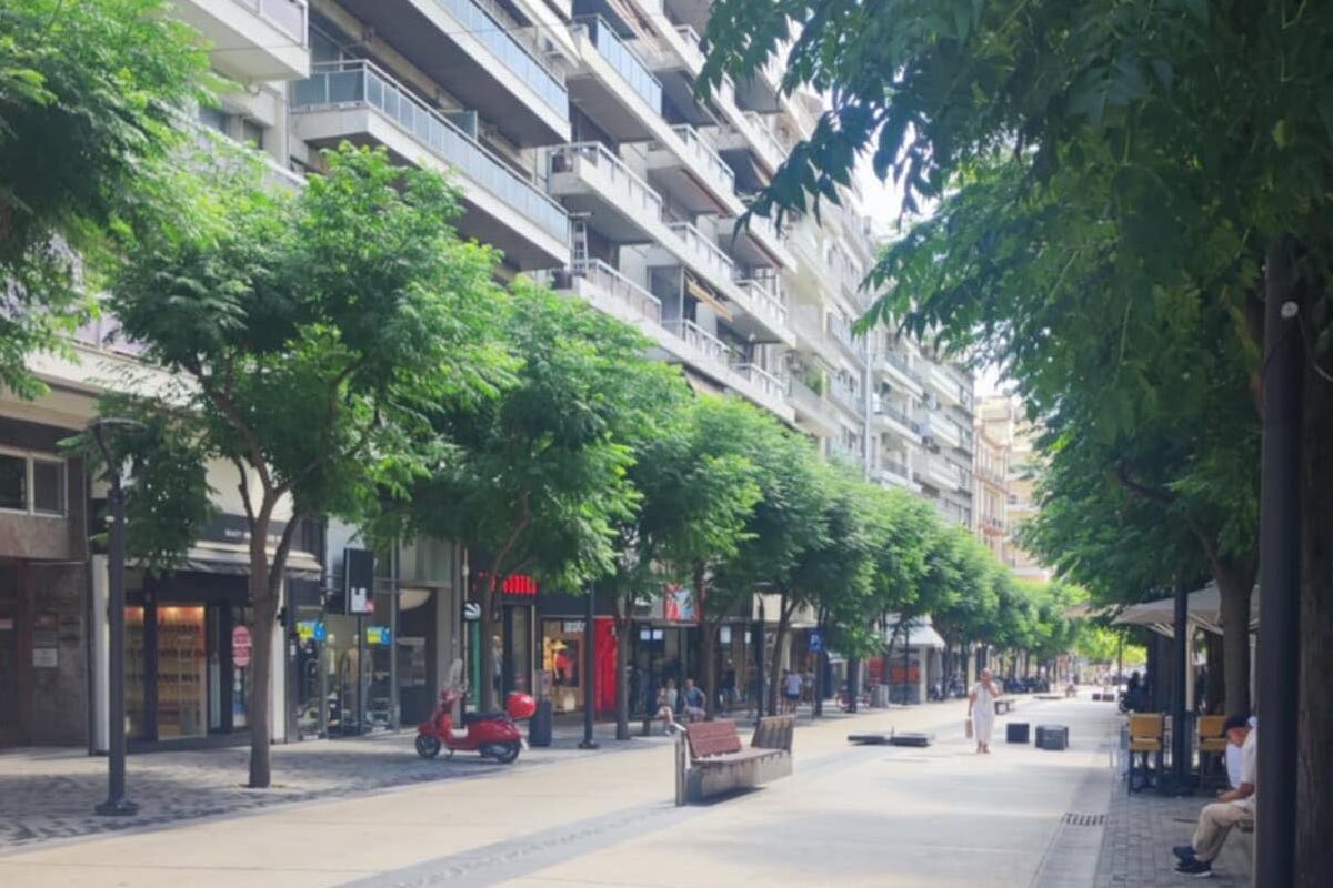 Ανοιχτή η αγορά της Θεσσαλονίκης, κλειστά τα… πορτοφόλια (ΦΩΤΟ)