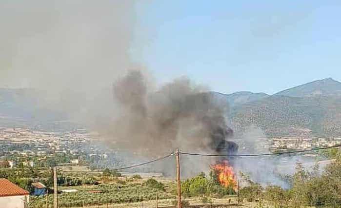 Φωτιά στις αυλές σπιτιών στο δήμο Θέρμης! Κλήθηκαν εναέρια μέσα και η… ΔΕΔΔΗΕ (ΦΩΤΟ)