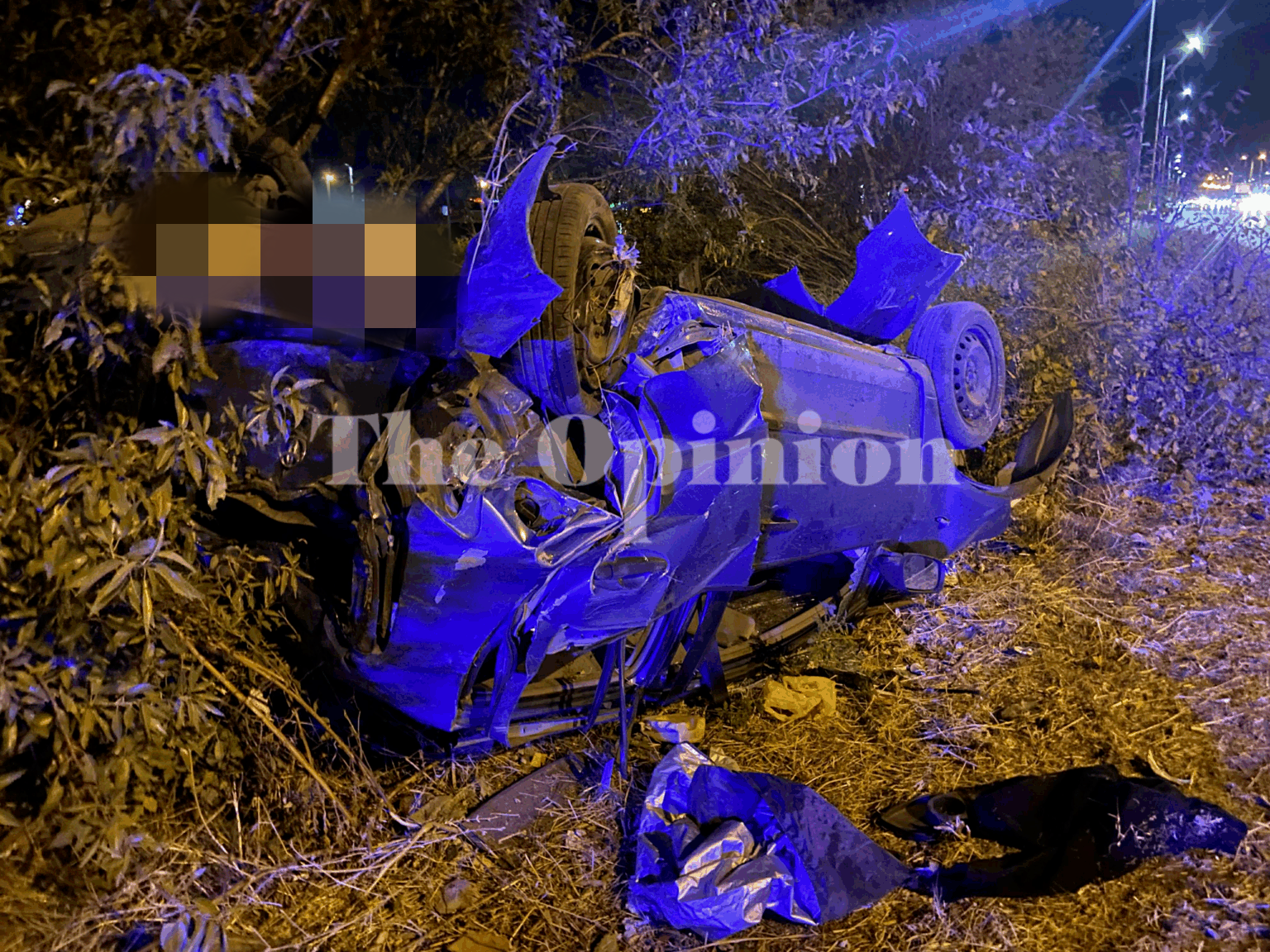 Σφοδρό τροχαίο στη Μουδανιών – Δύο τραυματίες στο ΑΧΕΠΑ, οδηγός εγκατέλειψε το όχημα και αναζητείται (ΦΩΤΟ)