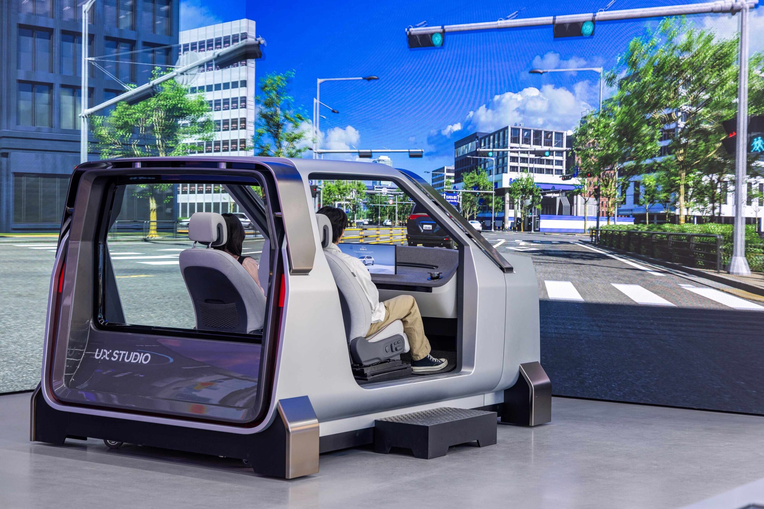 Επανάσταση στην κινητικότητα φέρνει η Hyundai με το UX Studio Seoul (ΦΩΤΟ)