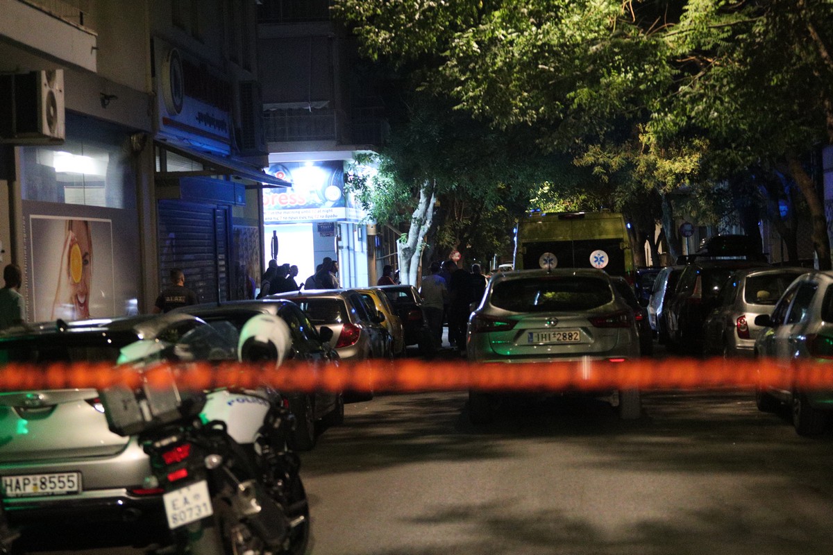Αττική: 35χρονος βρέθηκε νεκρός με τραύμα από πυροβόλο όπλο στο κεφάλι (ΦΩΤΟ)