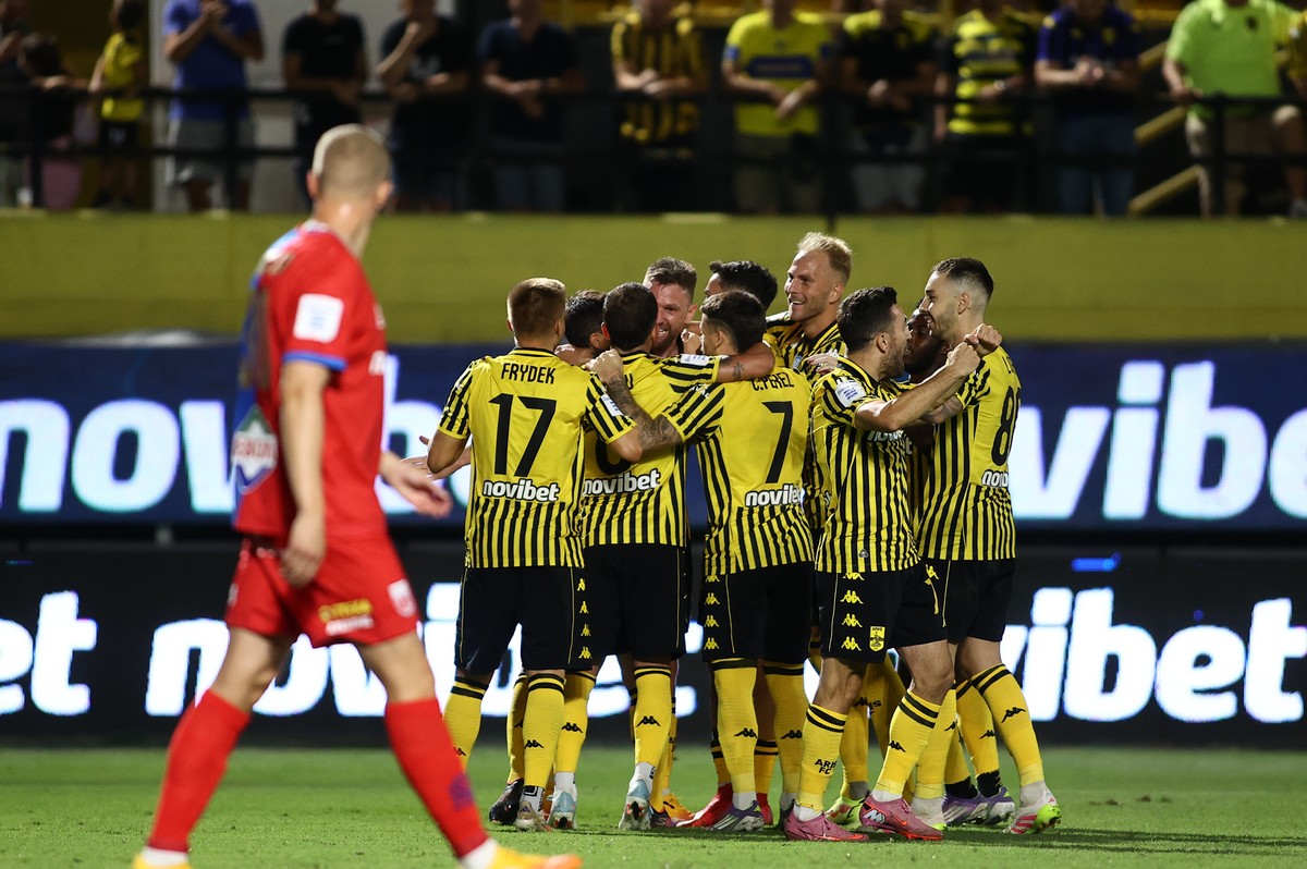 Άρης από… αέρος και 2-0 τον Βόλο (ΦΩΤΟ)