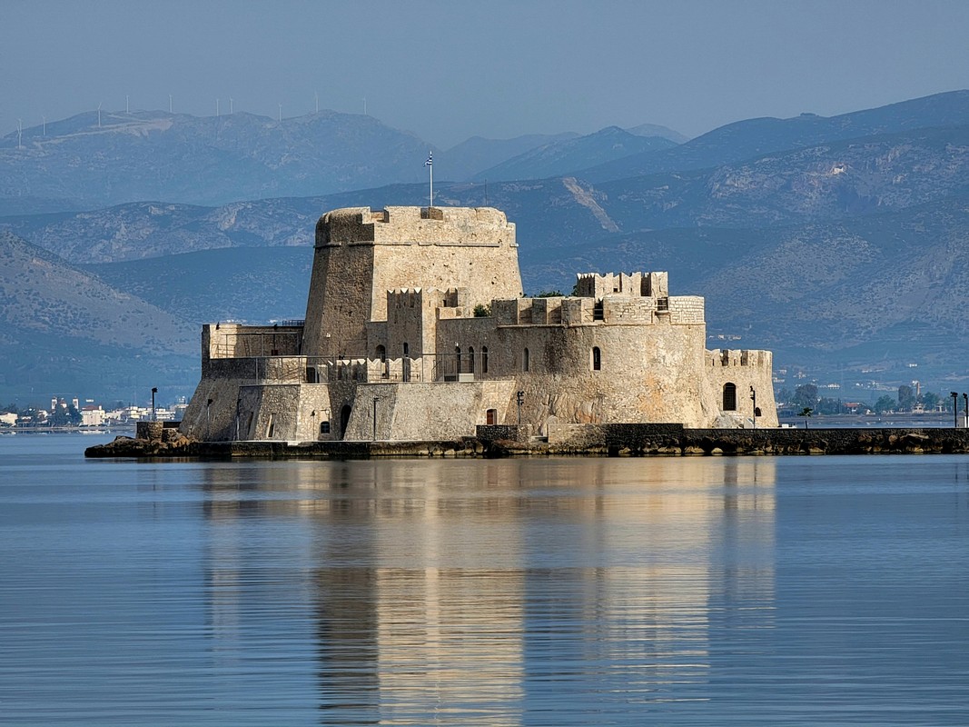 Ποια είναι η πιο ρομαντική ελληνική πόλη