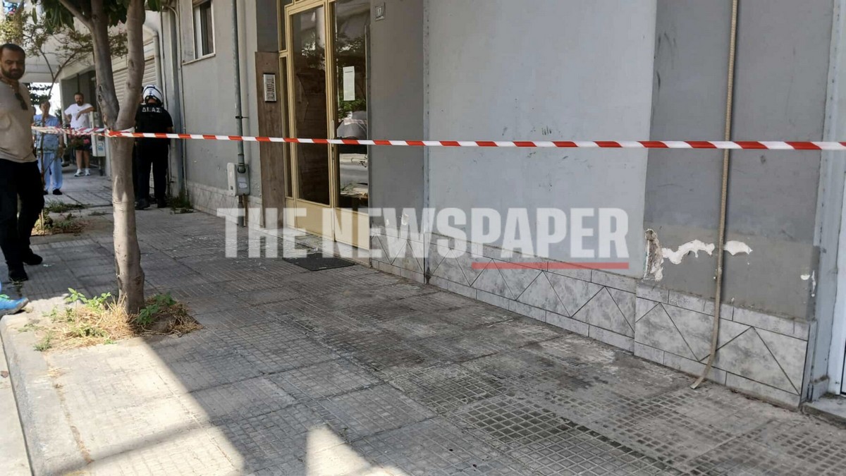 Γυναικοκτονία στον Βόλο: Την μαχαίρωσε μπροστά στα 4 παιδιά τους και τράπηκε σε φυγή