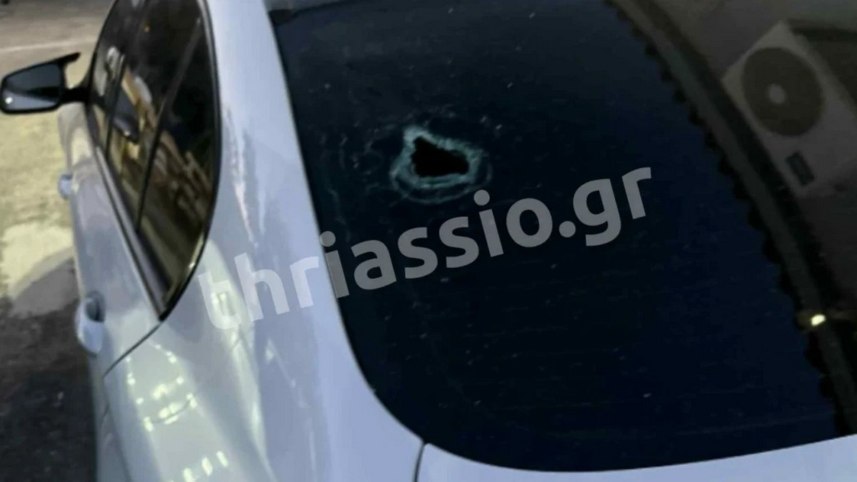 Σκηνές Φαρ Ουέστ στον Ασπρόπυργο: Ομάδα Ρομά «γάζωσε» σπίτια μετά από συμπλοκή