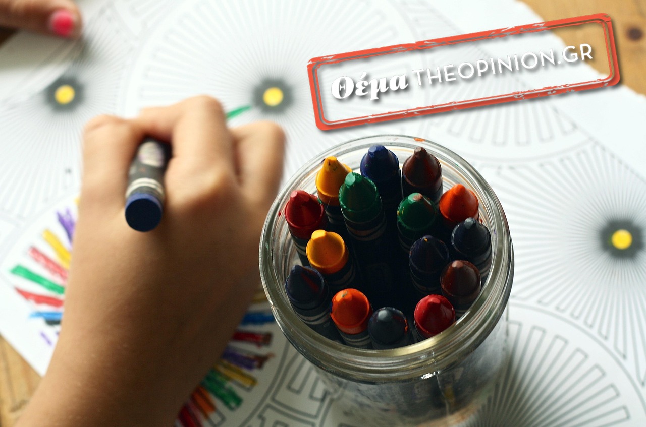 Με χαρτί και μολύβι οι γονείς πριν το σχολικό κουδούνι
