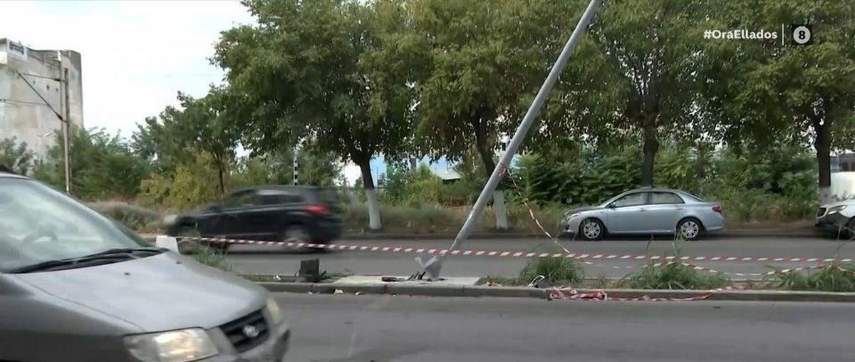 Θεσσαλονίκη: Δύο τροχαία μέσα σε λίγη ώρα – ΙΧ «καρφώθηκε» σε κολώνα (VIDEO)