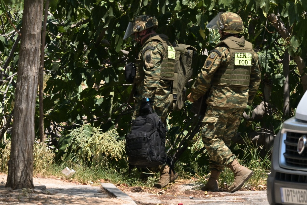 Παλαιό Φάληρο: Εντοπίστηκε στρατιωτικό βλήμα – Στο σημείο ειδικό κλιμάκιο