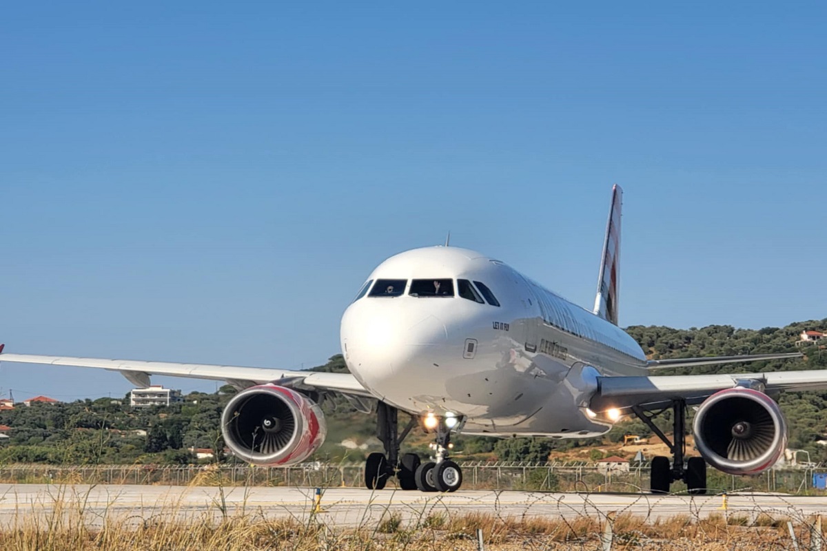 Σκιάθος: Δημοφιλής προορισμός (και) για plane spotting