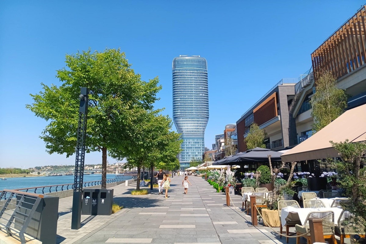 Βελιγράδι: Το παραλιακό μέτωπο που θυμίζει… Εμιράτα και κάτι από Νέα Υόρκη