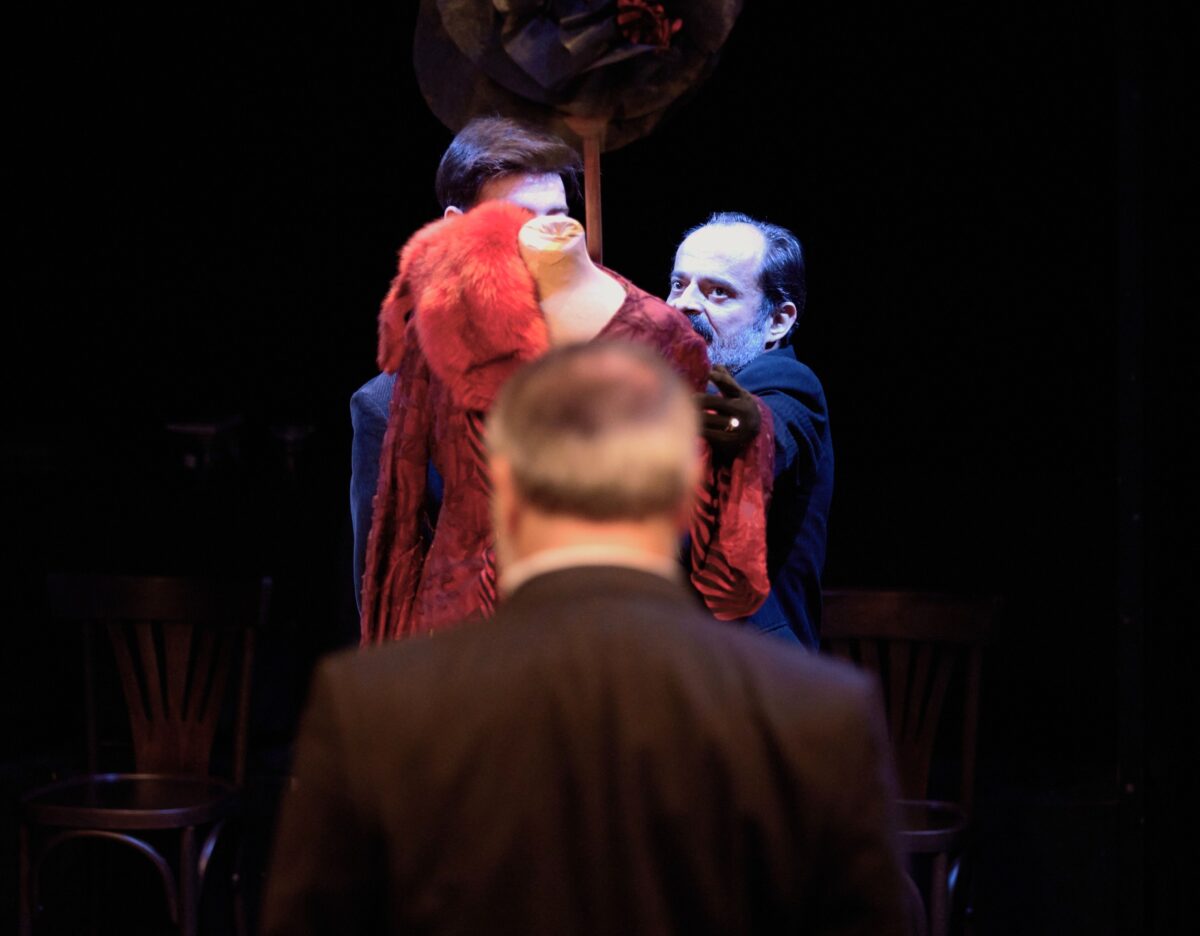 «Όταν έκλαψε ο Νίτσε»: Έρχεται στο Θέατρο Αυλαία