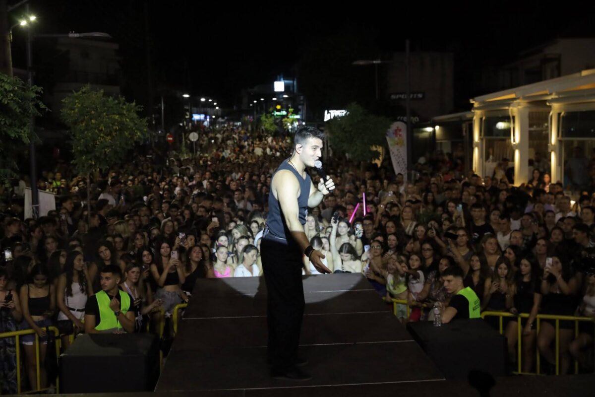 Ο κόσμος αγκάλιασε τη «Ζωντανή Αγορά» στο Ωραιόκαστρο με τον Γιώργο Κακοσαίο