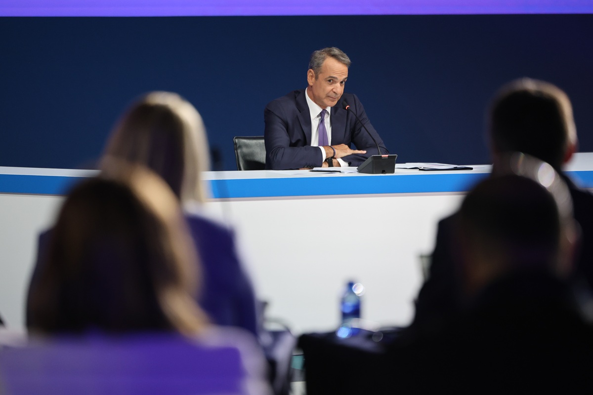 Τι είπε ο πρωθυπουργός για τον 13ο μισθό – Ξέρω πώς είναι να μεγαλώνεις 2,3,4 παιδιά