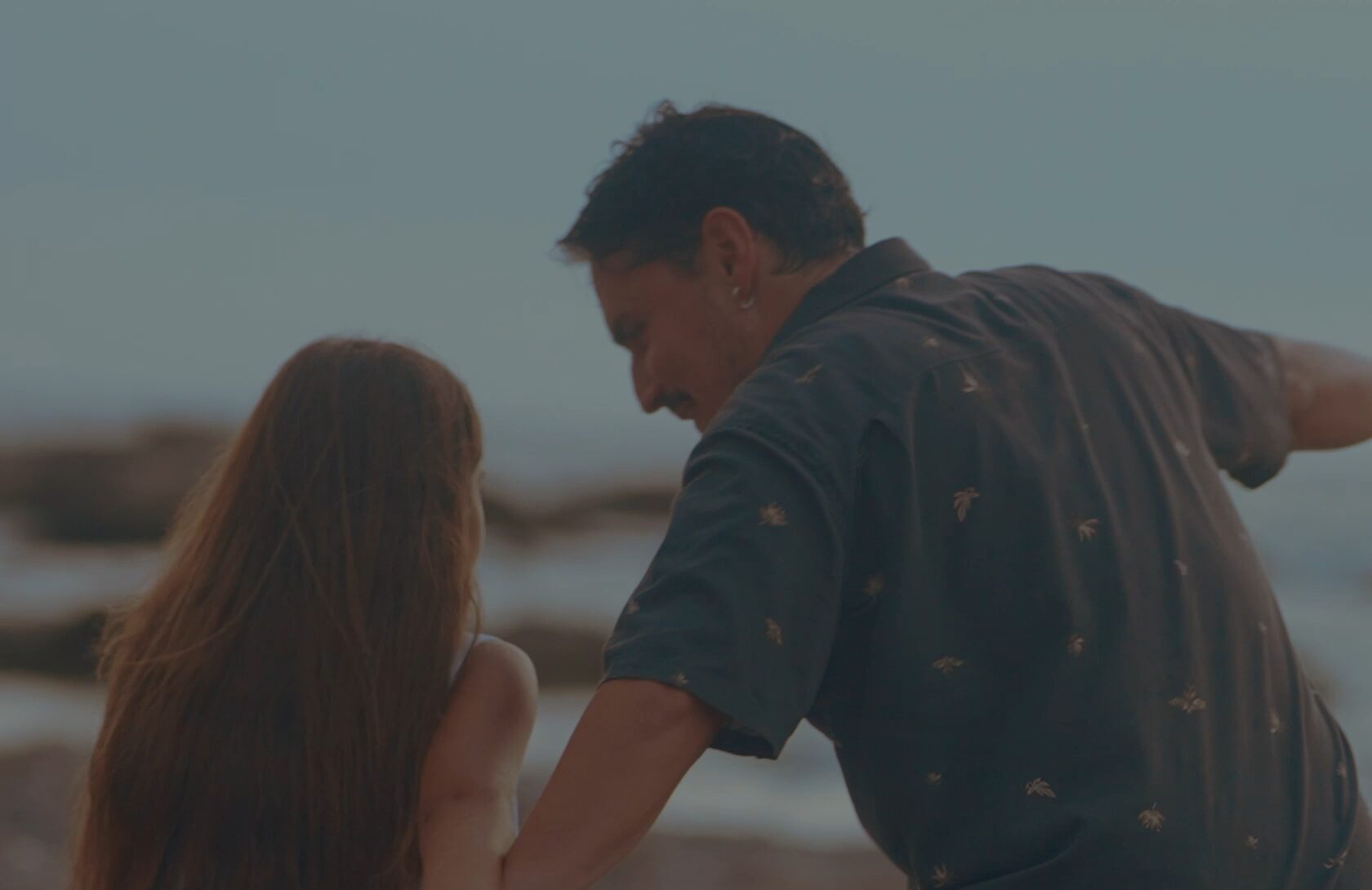 Η Ison Theatrical Projects παρουσιάζει το «Sea wall» στο METROPOLITAN: The Urban Theater