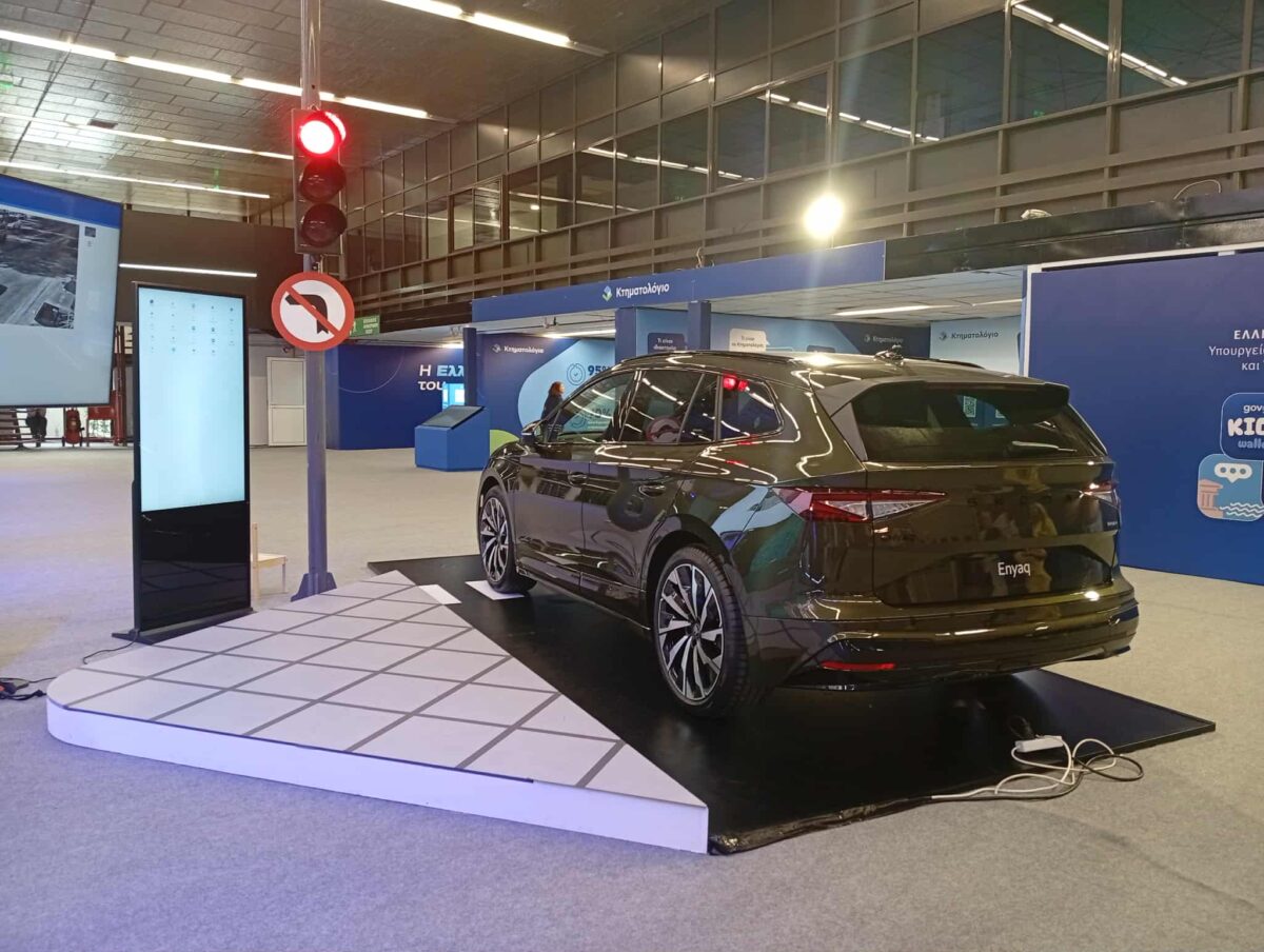 Κρυφές κάμερες στους φωτεινούς σηματοδότες – Το νέο «μάτι» της Οδικής Ασφάλειας στη ΔΕΘ (ΦΩΤΟ)