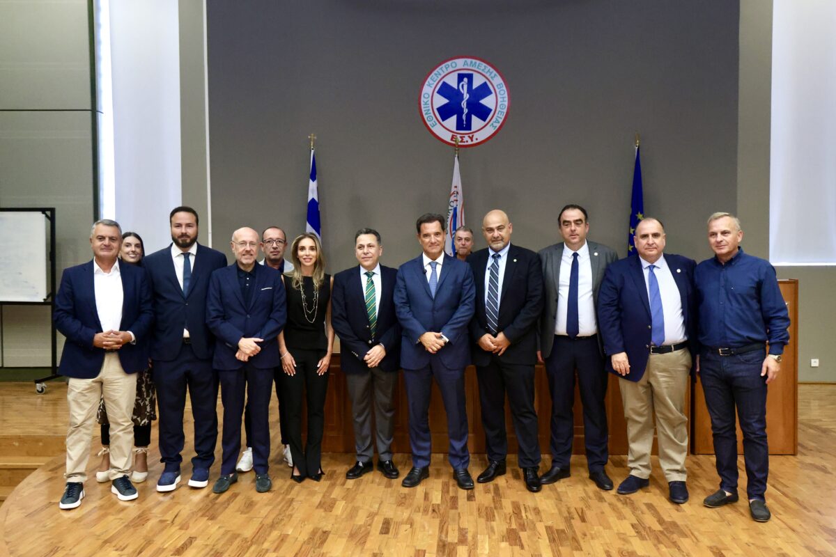 Επίσκεψη Γεωργιάδη στο ΕΚΑΒ Θεσσαλονίκης