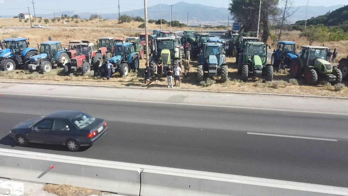 Ένταση και επεισόδια σε Πλατύκαμπο και Καρδίτσα στις αγροτικές κινητοποιήσεις