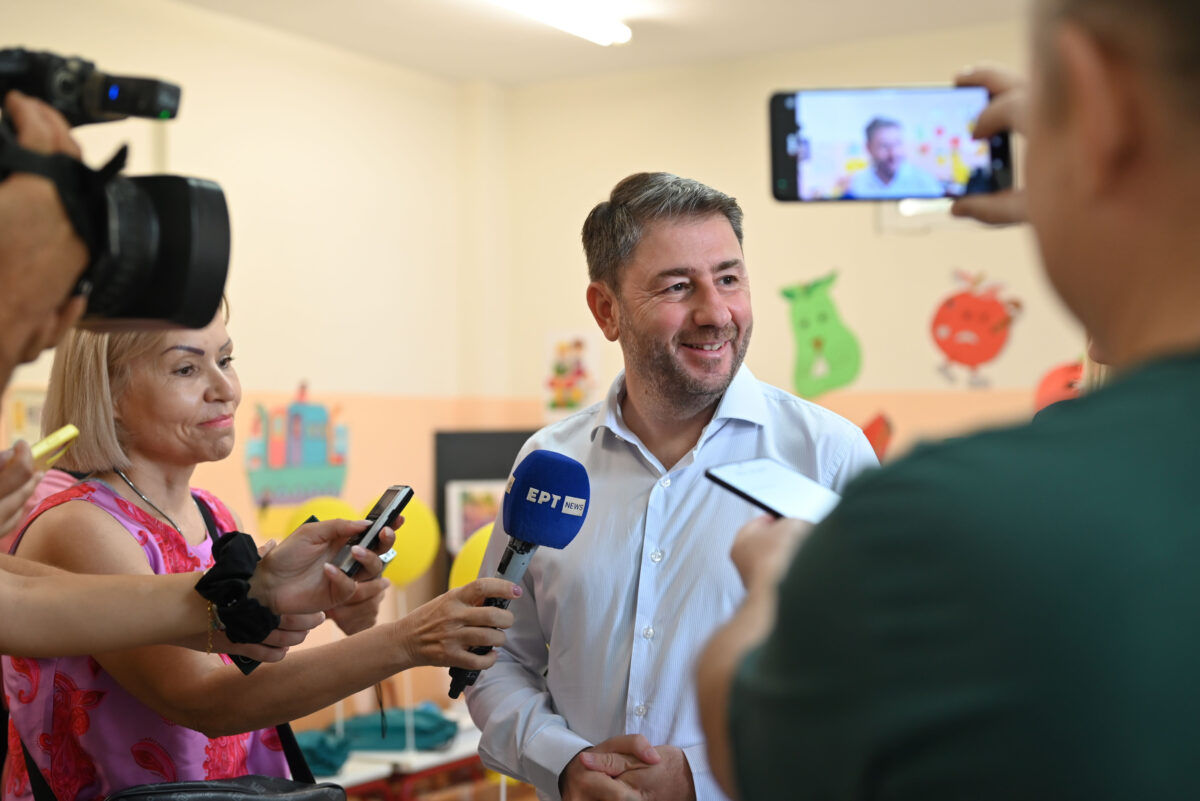 Ανδρουλάκης: «Η δημόσια παιδεία είναι προτεραιότητα για να έχουμε μία χώρα με μικρότερες ανισότητες» (ΦΩΤΟ)