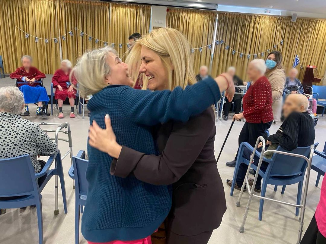 Παραμύθια από γιαγιάδες και παππούδες των ΚΗΦΗ και των Μονάδων Φροντίδας Ηλικιωμένων για τα παιδιά